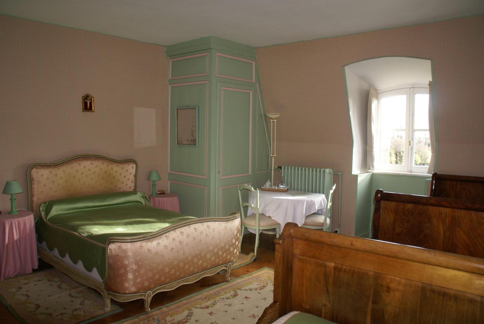 Manoir D'Hermos Saint-Éloi-de-Fourques エクステリア 写真
